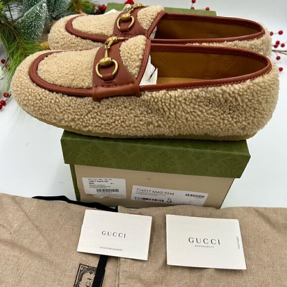 Men’s Gucci Horsebit ivory wool  loafers size 9.5 made in Italy. main image 9
